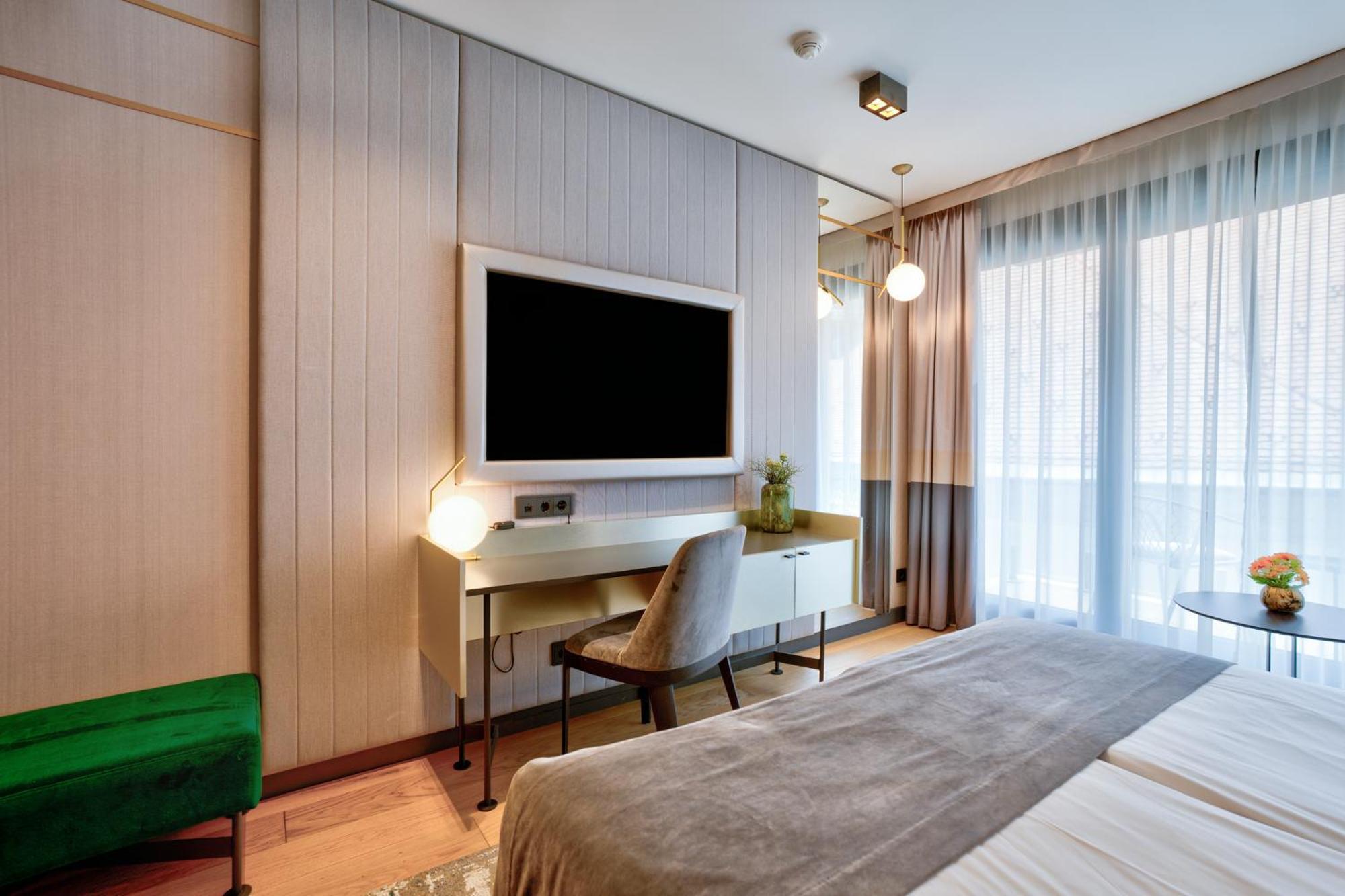 Emerald Downtown Luxury By Continental Group 2* Boedapest