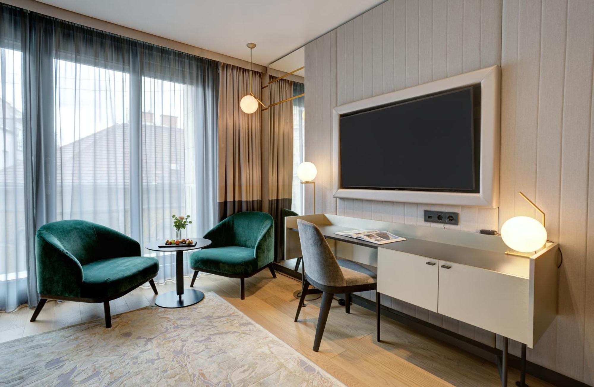 Emerald Downtown Luxury By Continental Group 2* Boedapest
