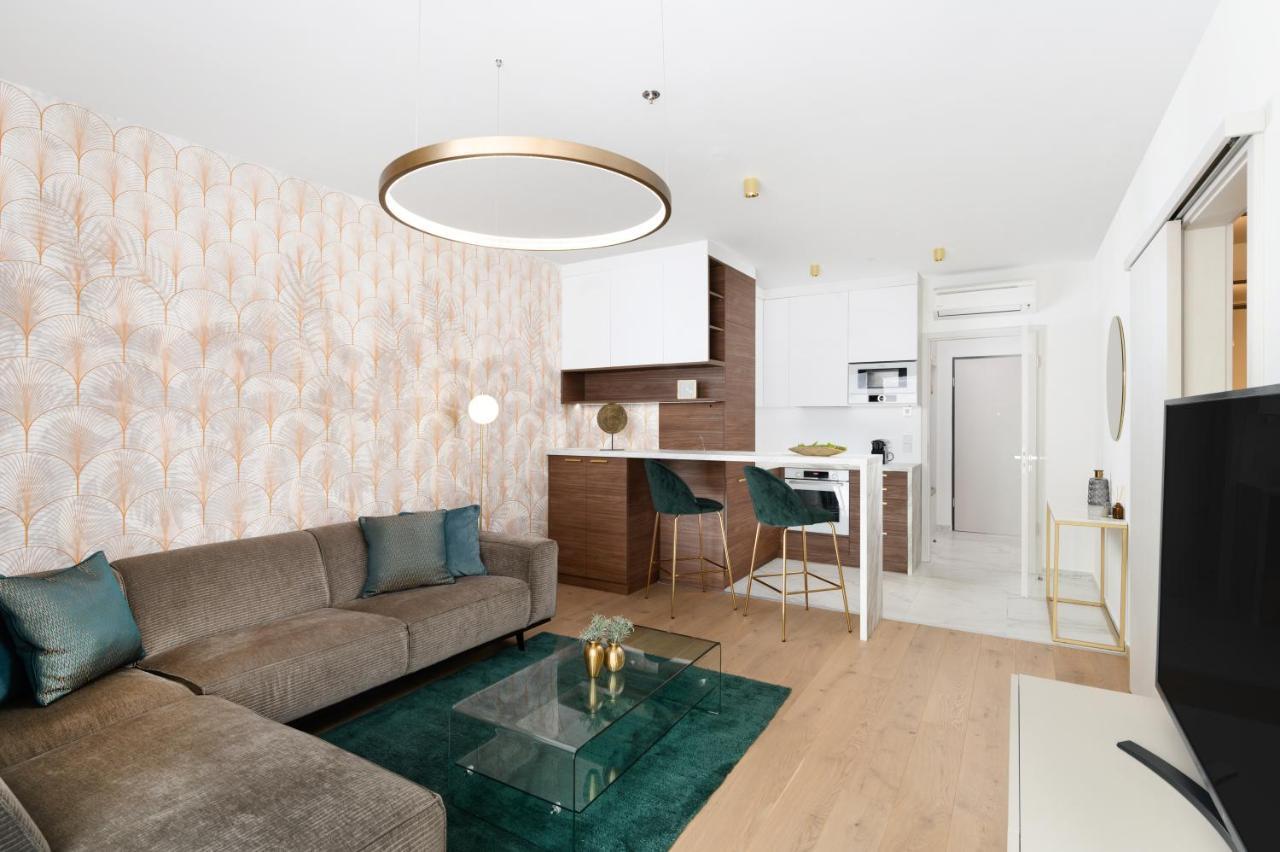 Emerald Downtown Luxury By Continental Group Aparthotel Budapeste