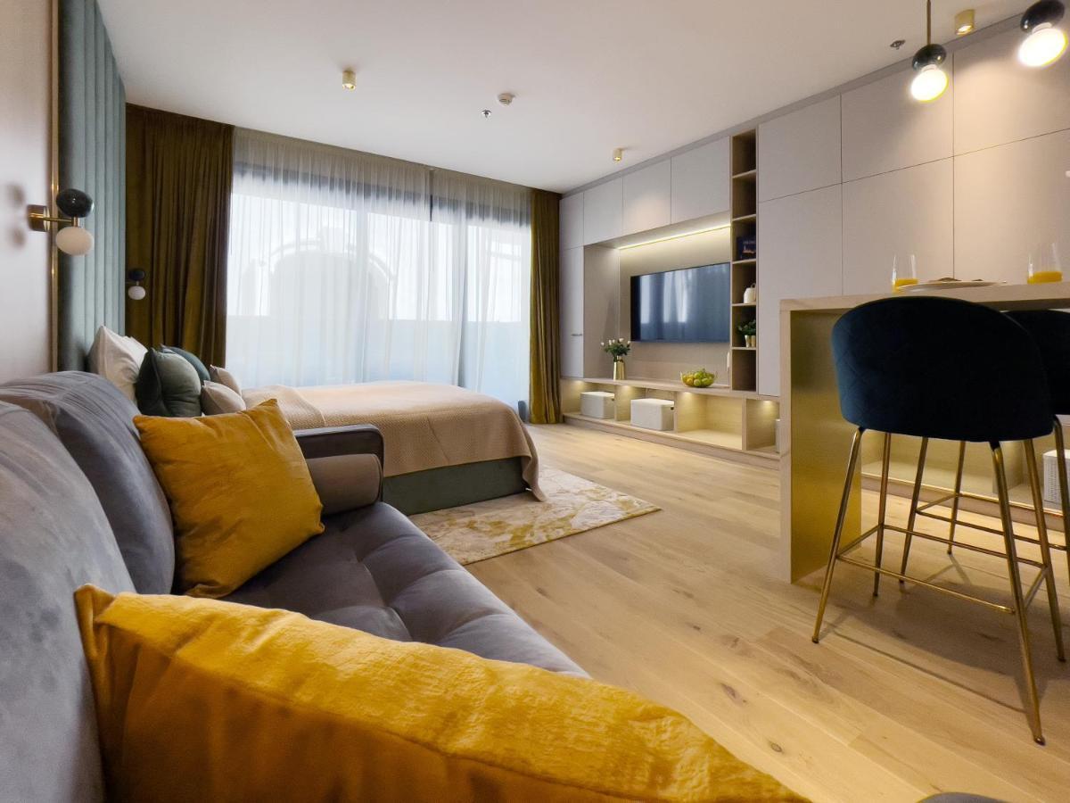 Emerald Downtown Luxury By Continental Group Hotel de apartamente